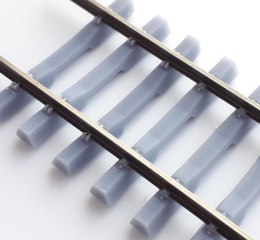 Podkłady strunobetonowe INBK-7 (druk 3D) z przytwierdzeniami 10 sztuk