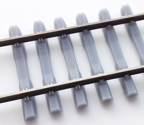 Podkłady strunobetonowe INBK-7 (druk 3D) z przytwierdzeniami 10 sztuk