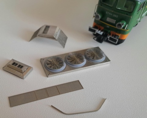 Detale konwersyjne ST44 na M62M Challenger (blacha, druk 3D i kalkomania)