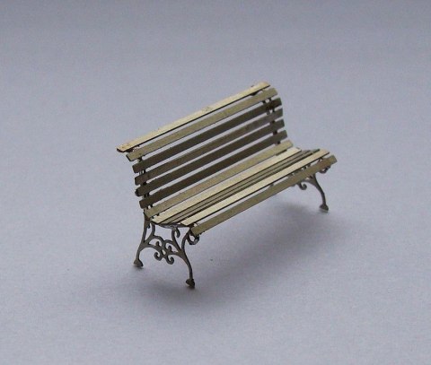 Ławeczka parkowa H0