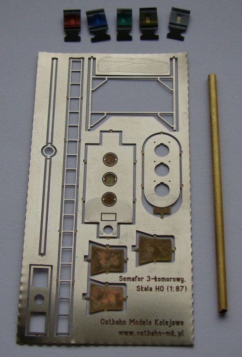 Semafor 3-komorowy H0