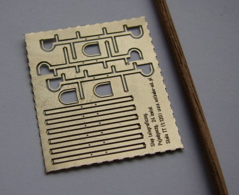 Słup telegraficzny pojedynczy 24 izolatory TT